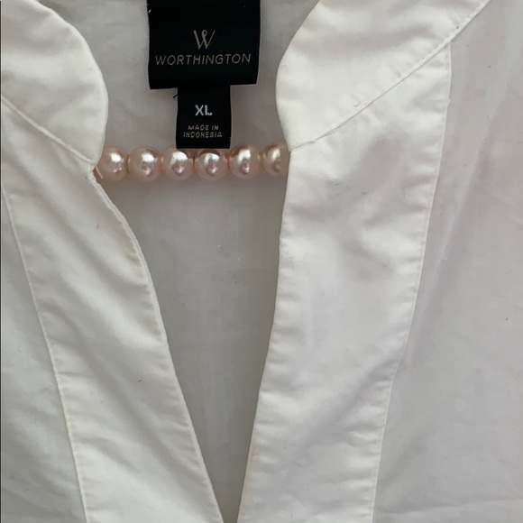 WHITE BLOUSE - Picture 2 of 3